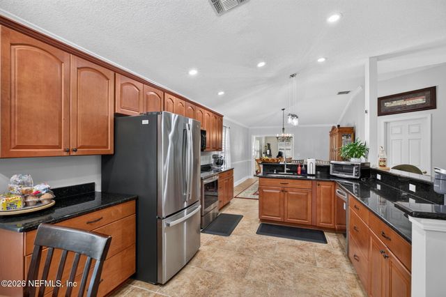 1350 SUMMIT OAKS Drive W, Jacksonville, FL 32221