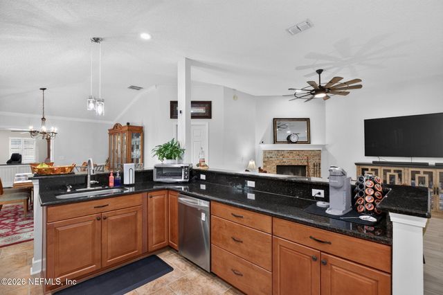 1350 SUMMIT OAKS Drive W, Jacksonville, FL 32221
