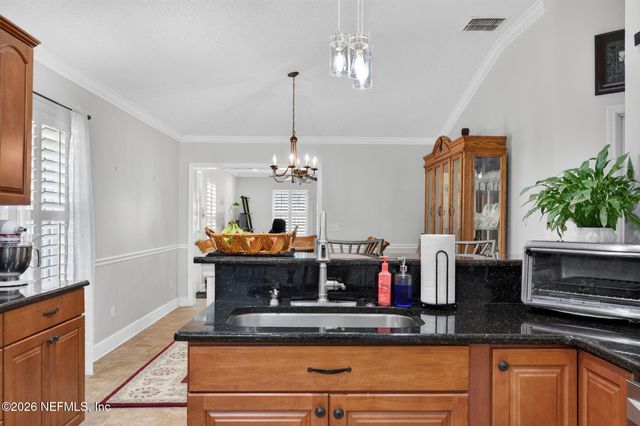 1350 SUMMIT OAKS Drive W, Jacksonville, FL 32221