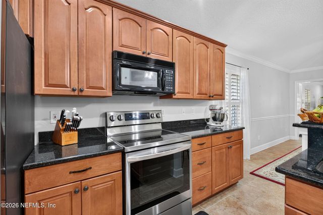 1350 SUMMIT OAKS Drive W, Jacksonville, FL 32221