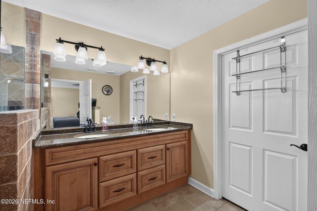 1350 SUMMIT OAKS Drive W, Jacksonville, FL 32221