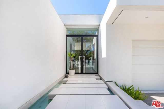 1535 Carla, Beverly Hills, CA 90210