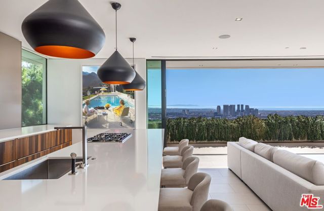 1535 Carla, Beverly Hills, CA 90210