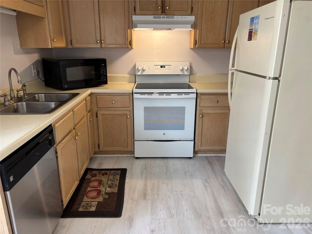 160 Whispering Pines Drive, Marion, NC 28752