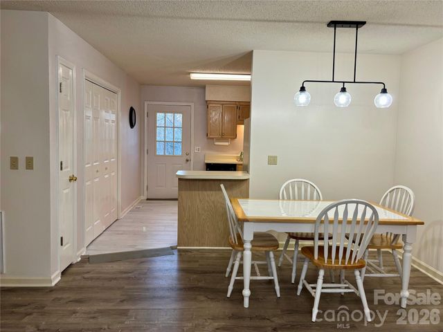 160 Whispering Pines Drive, Marion, NC 28752