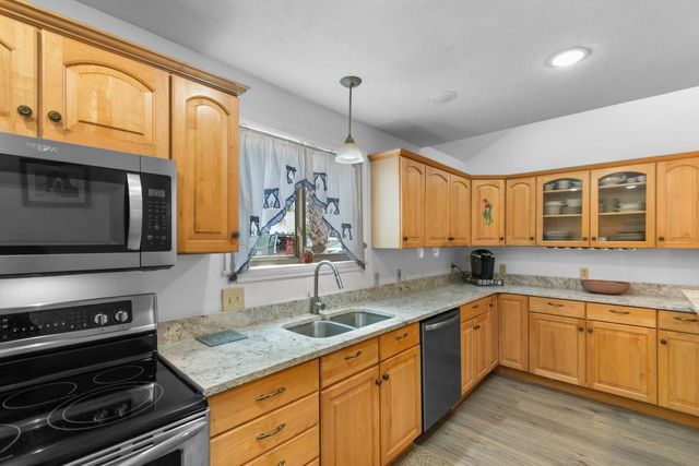 415 17th Ave. N, Surfside Beach, SC 29575
