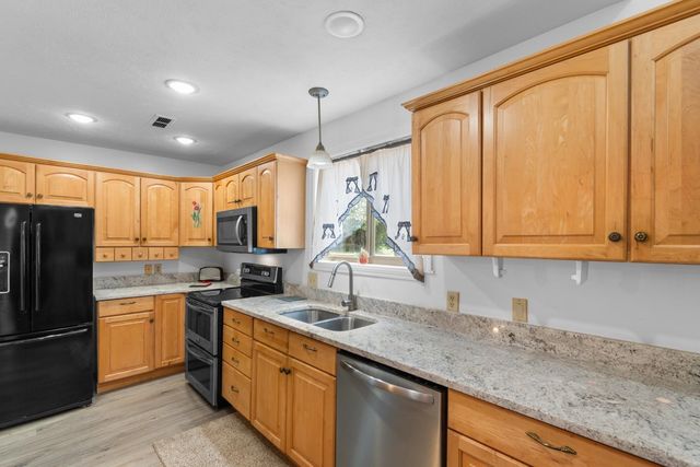 415 17th Ave. N, Surfside Beach, SC 29575