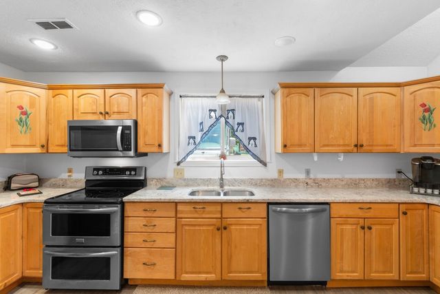 415 17th Ave. N, Surfside Beach, SC 29575