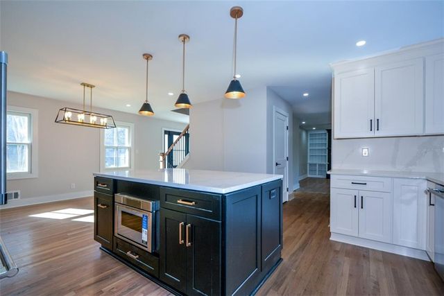 1610 Chateau Drive, Atlanta, GA 30338