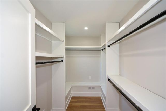 1610 Chateau Drive, Atlanta, GA 30338