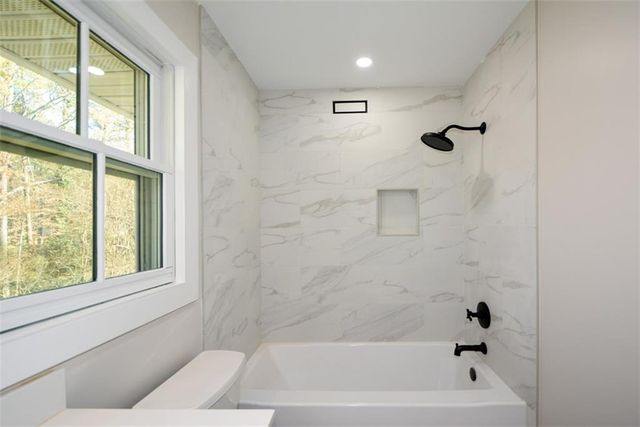 1610 Chateau Drive, Atlanta, GA 30338