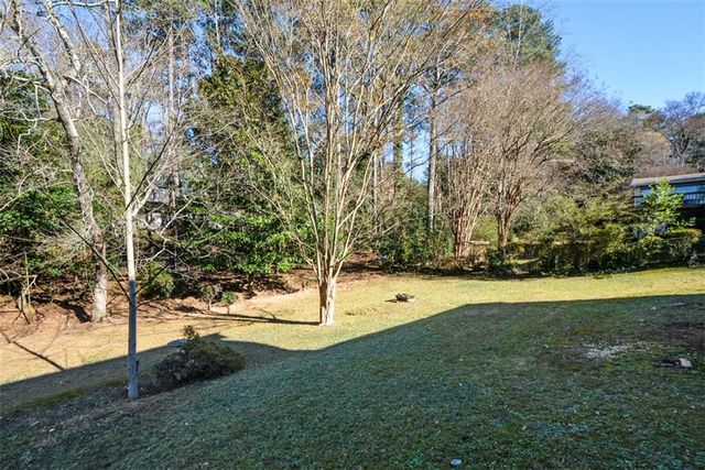 1610 Chateau Drive, Atlanta, GA 30338