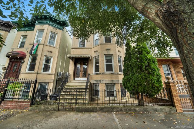 1934 Benedict Avenue, Bronx, NY 10462