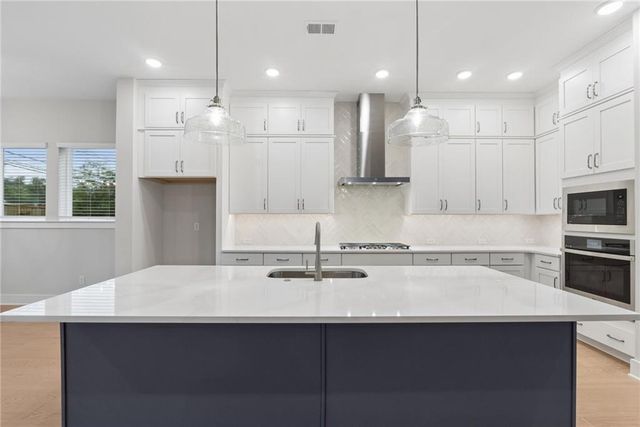 305 Beebalm Street, Woodstock, GA 30188