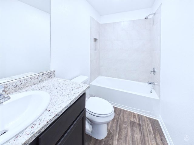 525 Riverdale DR, Jarrell, TX 76537