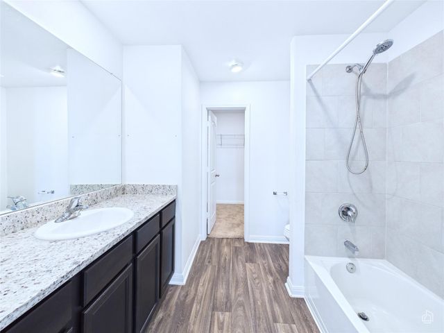 525 Riverdale DR, Jarrell, TX 76537