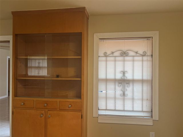 714 E Whitney Street, Houston, TX 77022