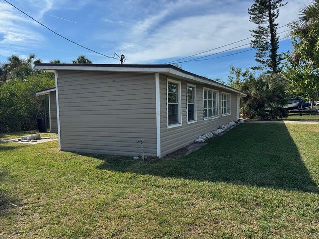 1021 CANAL STREET, Ruskin, FL 33570