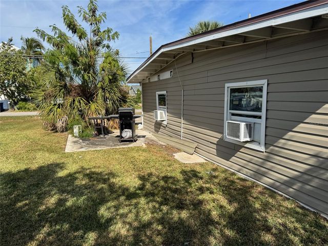 1021 CANAL STREET, Ruskin, FL 33570