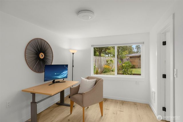 2520 166th Avenue NE, Bellevue, WA 98008