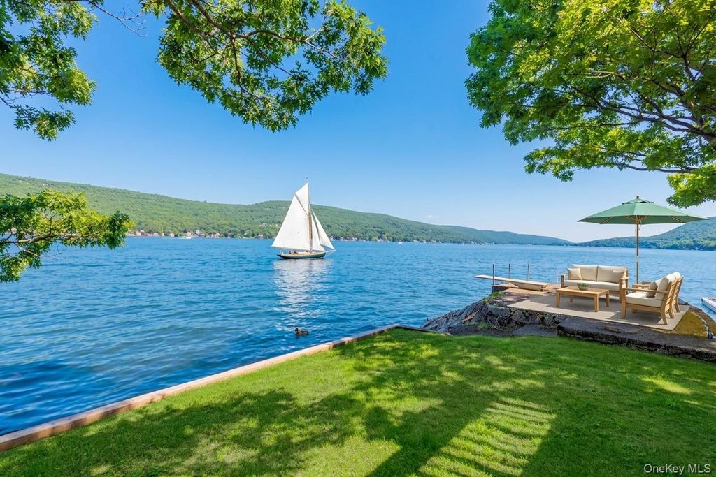 46 W Cove Road, Greenwood Lake, NY 10925
