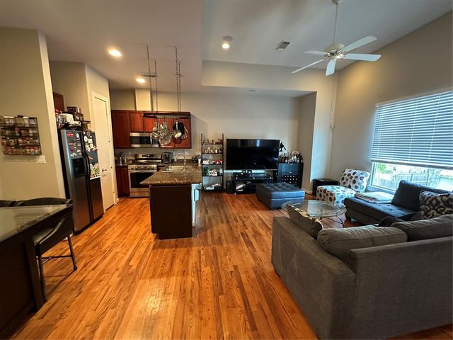 1132 Patterson Street, Houston, TX 77007