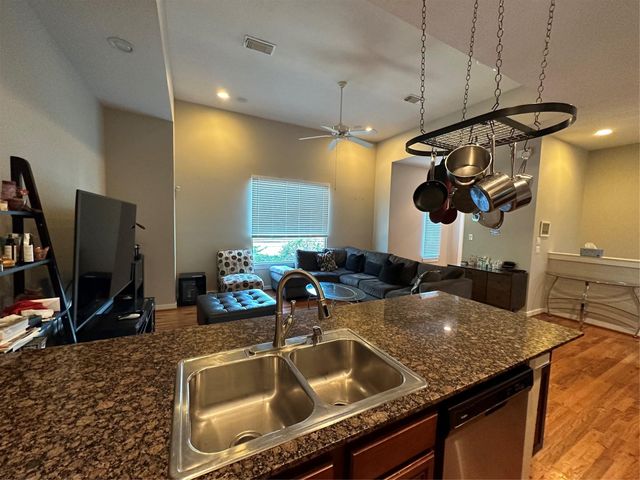 1132 Patterson Street, Houston, TX 77007