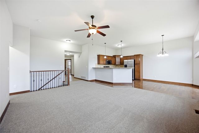 1011 NW 37th Street, Ankeny, IA 50023