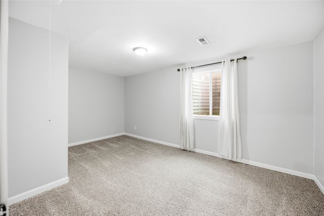 1011 NW 37th Street, Ankeny, IA 50023