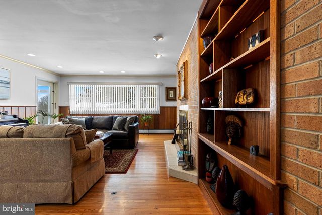 905 HEATHDALE LN, Media, PA 19063