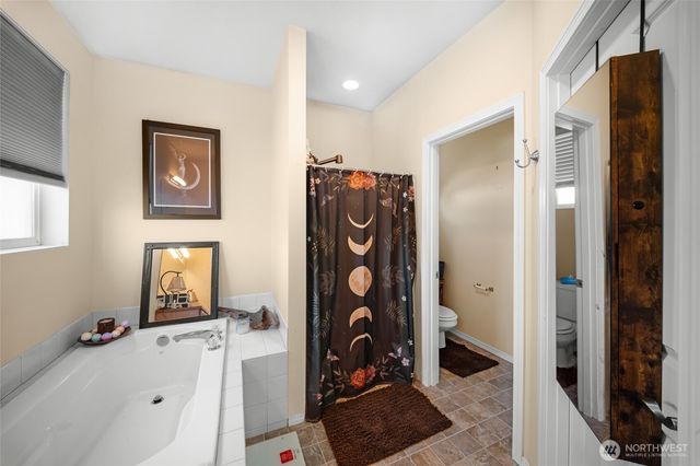 5240 54th Avenue SE, Lacey, WA 98503