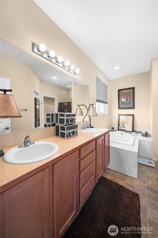 5240 54th Avenue SE, Lacey, WA 98503