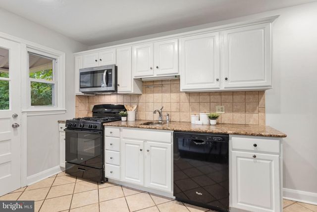 1837 DARRICH DR, Parkville, MD 21234