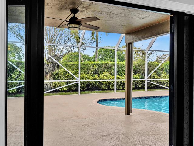 6124 Royal Birkdale Drive, Lake Worth, FL 33463