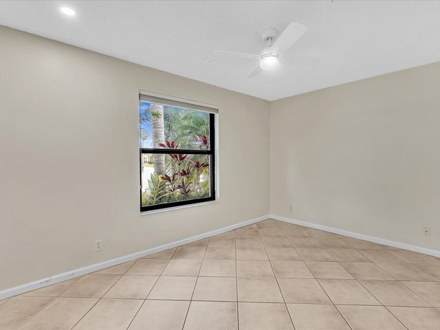 6124 Royal Birkdale Drive, Lake Worth, FL 33463