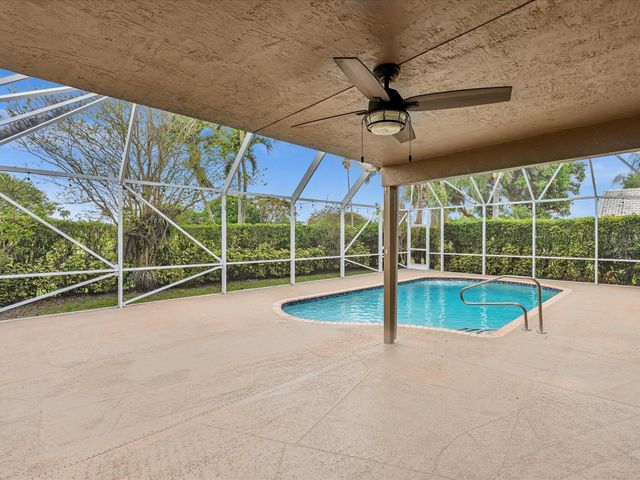 6124 Royal Birkdale Drive, Lake Worth, FL 33463