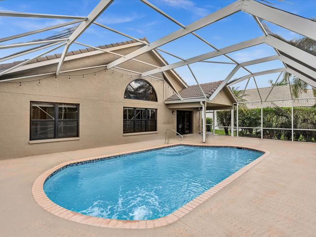 6124 Royal Birkdale Drive, Lake Worth, FL 33463