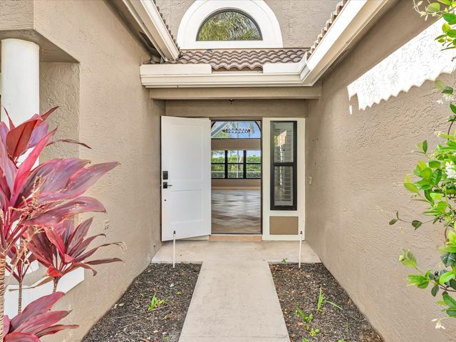 6124 Royal Birkdale Drive, Lake Worth, FL 33463