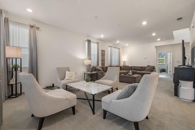 2831 Penrose Ln, Lathrop, CA 95330