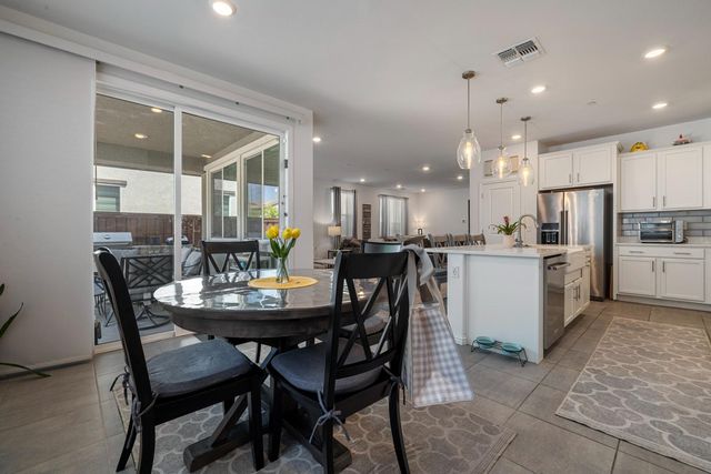2831 Penrose Ln, Lathrop, CA 95330