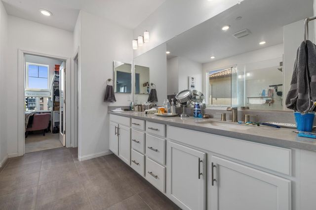 2831 Penrose Ln, Lathrop, CA 95330