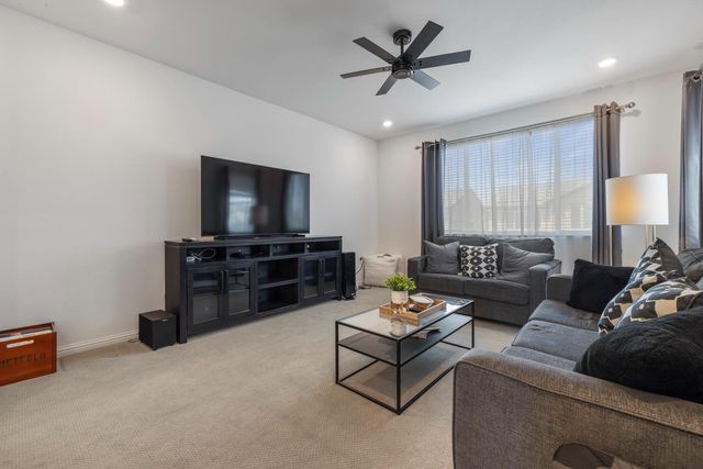 2831 Penrose Ln, Lathrop, CA 95330