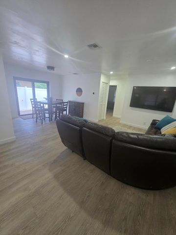 320 Sterling Avenue, Delray Beach, FL 33444