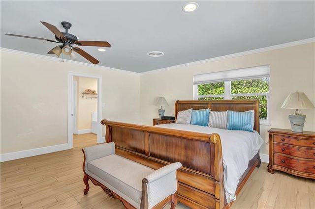 500 Gardenia Lane, Vero Beach, FL 32963