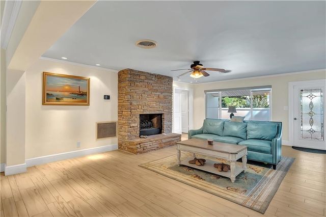 500 Gardenia Lane, Vero Beach, FL 32963