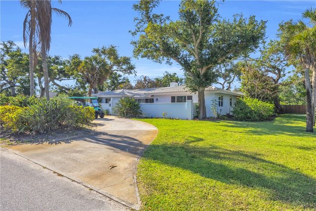 500 Gardenia Lane, Vero Beach, FL 32963
