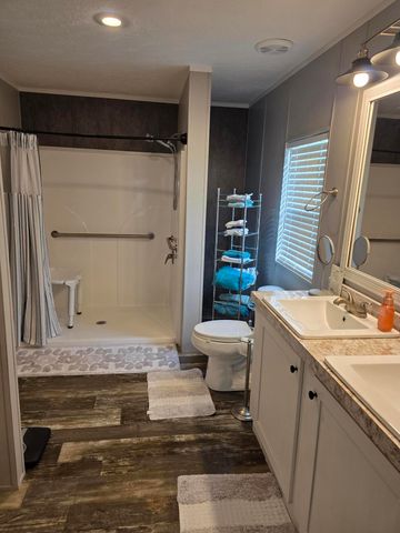 323 Mcqueary Road, Russell Springs, KY 42642