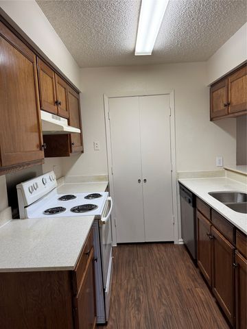 2308 Indigo Lane, Arlington, TX 76015
