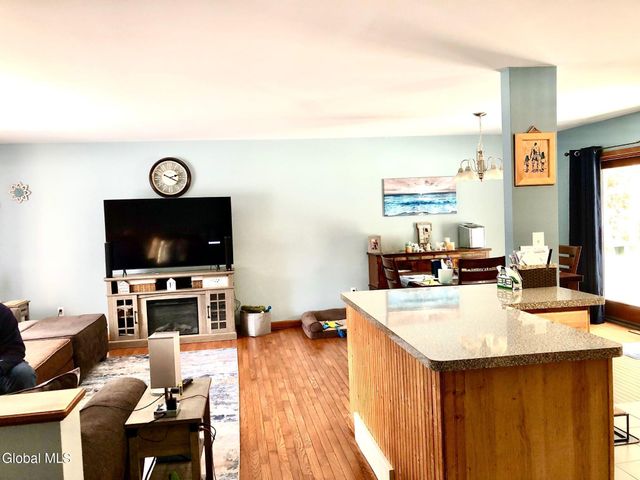 17 Herald Drive, Queensbury, NY 12804