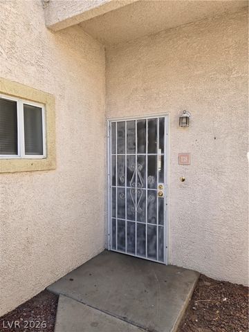 1900 North Torrey Pines Drive 118, Las Vegas, NV 89108